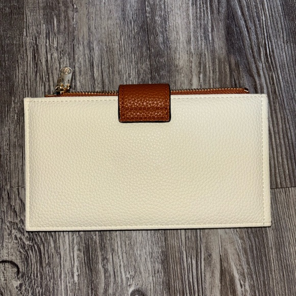 Elegant Bostanten White and Brown Women's Wallet - Picture 2 of 5